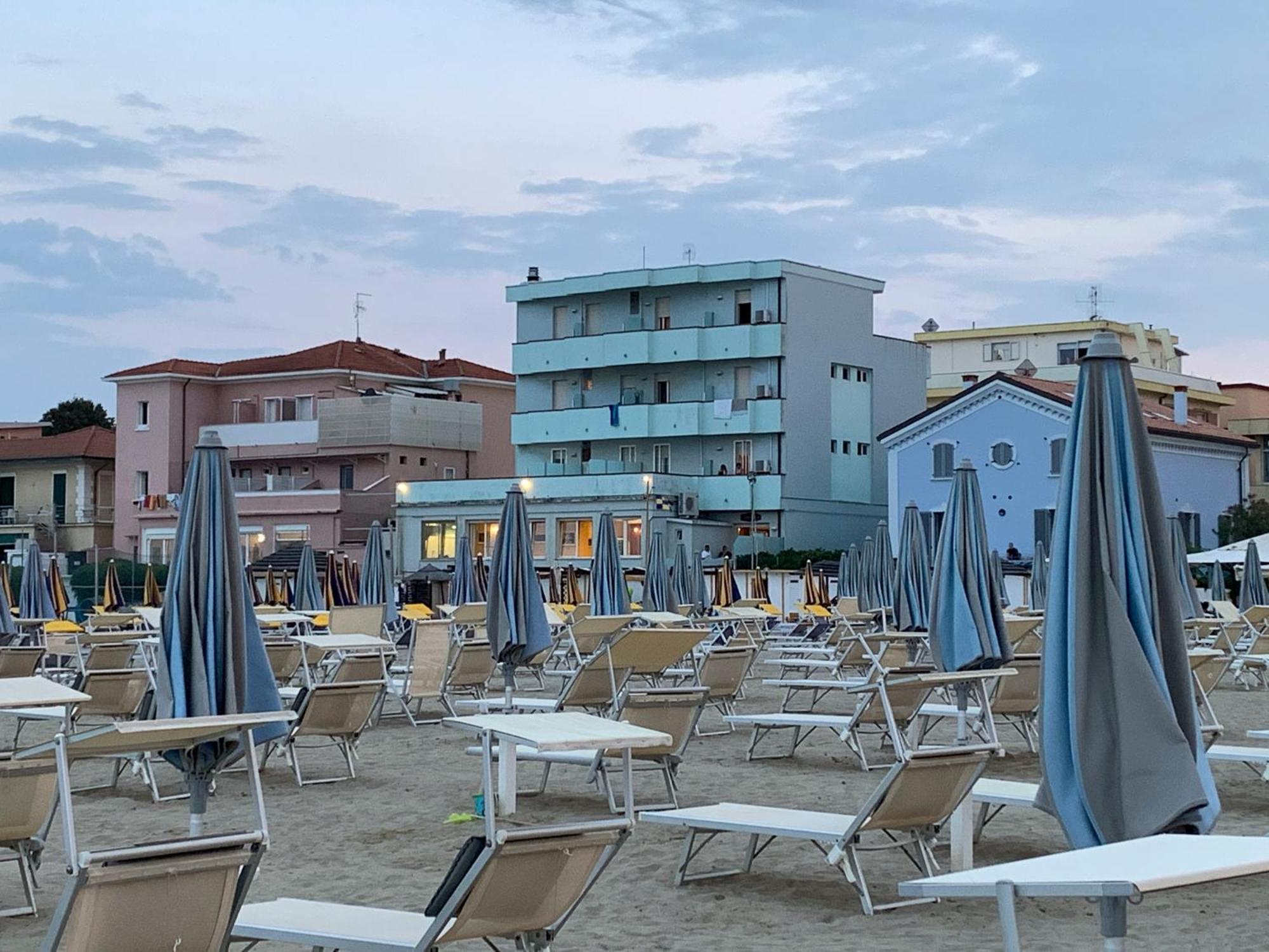 Hotel Acquamarina Viserba Rimini Exterior photo